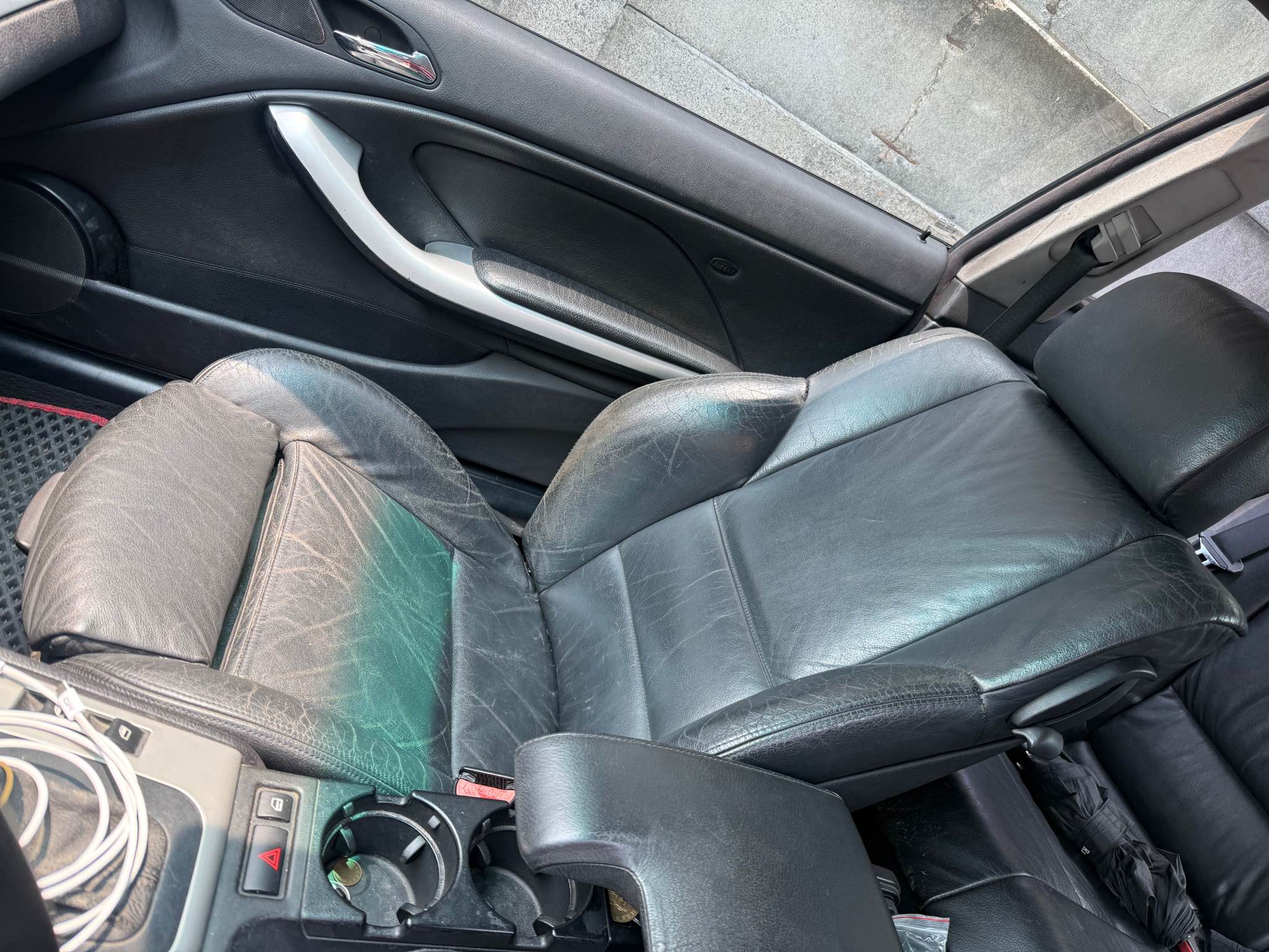 雙門m椅 - Car Interior Parts - Xihu, Changhua | Facebook Marketplace ...