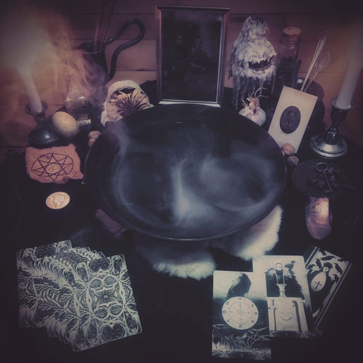 ~ Scrying through the veil~ Deep... - The Eyes of The Oracle | Facebook