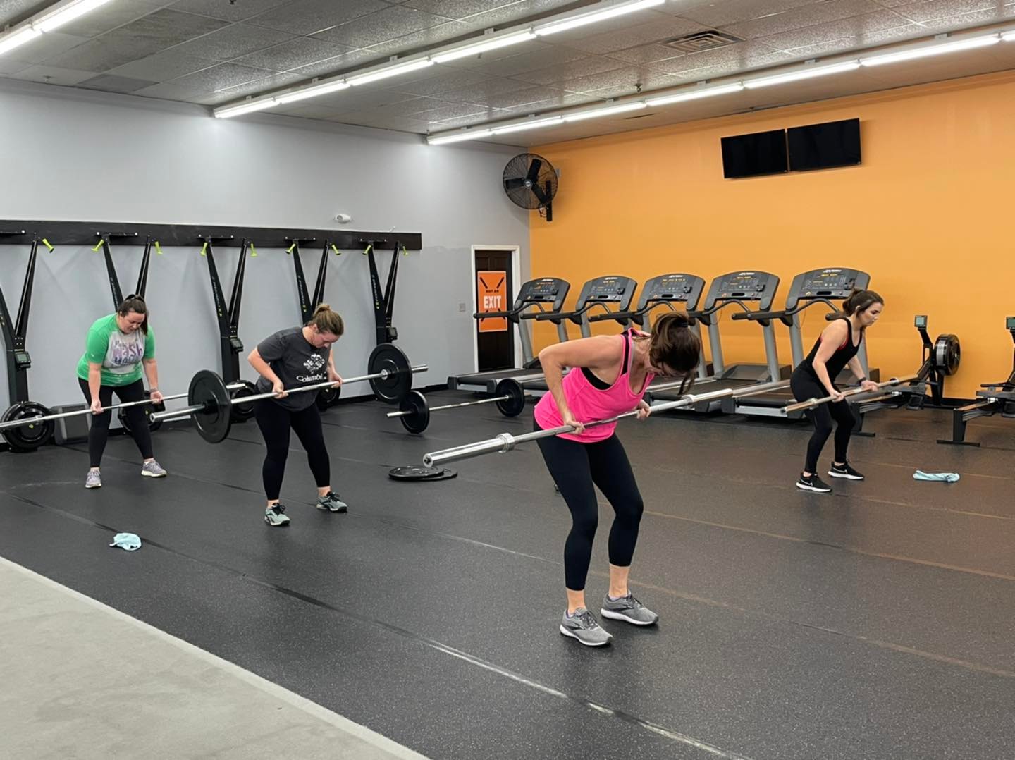 🚨 Crushing the last Monday of the... - Edge Body Boot Camp
