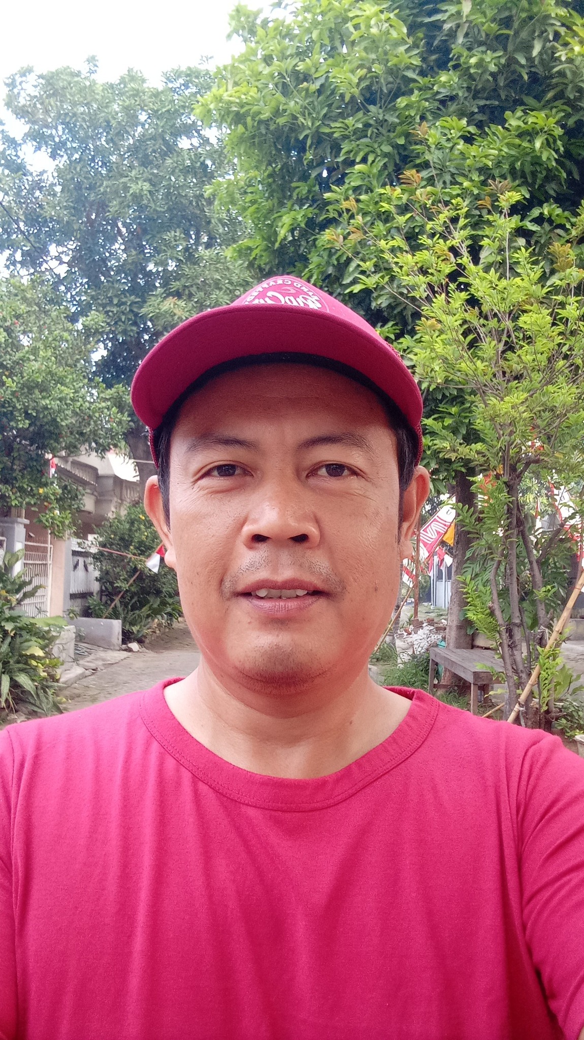 Ahmad Roni