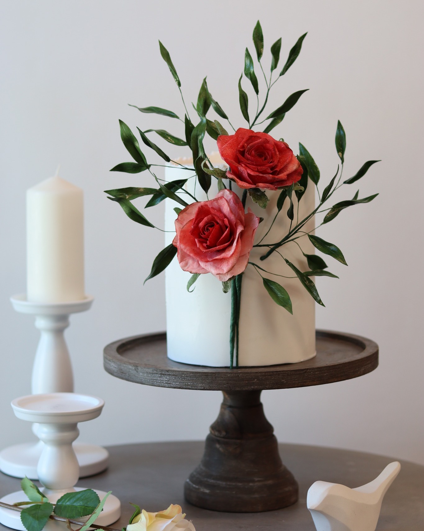 Matsuri - Cake - RED ROSES For Jenni & Daniel🥰. A perfect... | Facebook