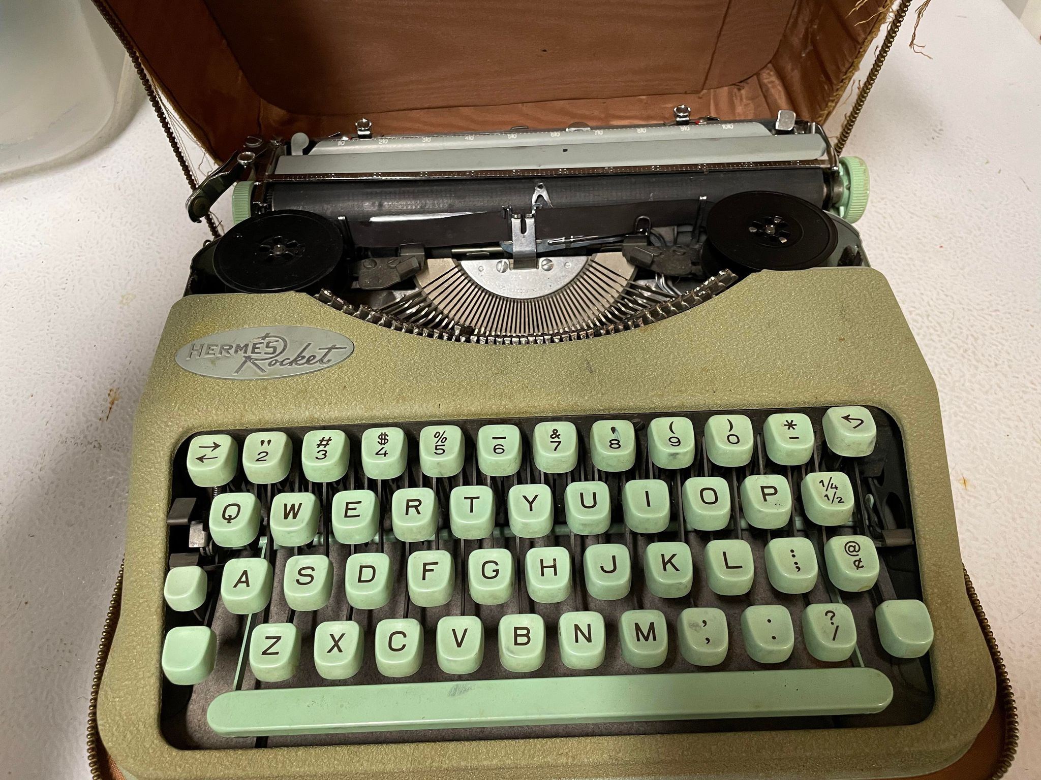 Should I buy a Silver Reed 750 Fast Spacer typewriter for $10?