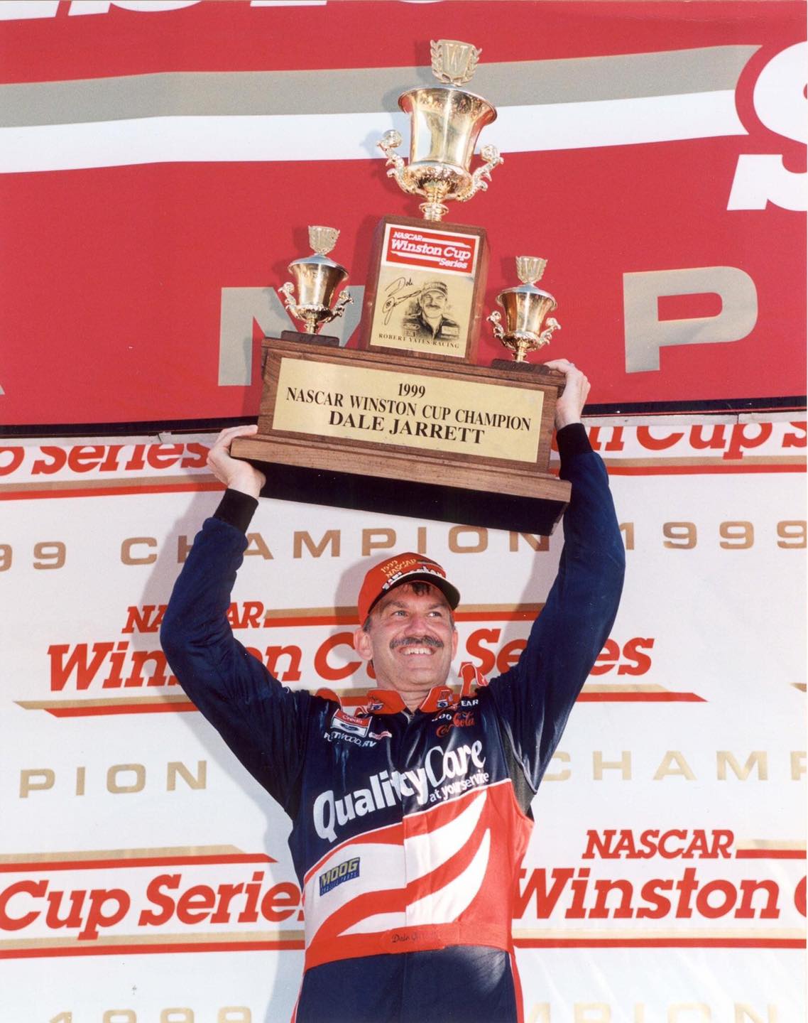 Dale Jarrett wins 1999 Winston Cup championship