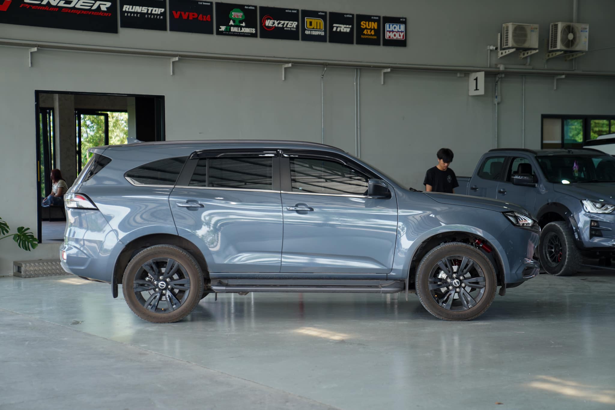 SHOCK POINT - MU_X เดิมๆ กับช่วงล่างชุดสุด ชุดโช๊ค BY Pass...