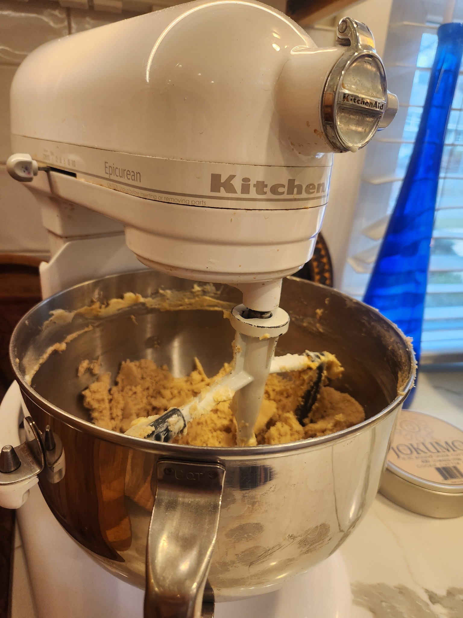 Who services KitchenAid mixers in Kansas City?