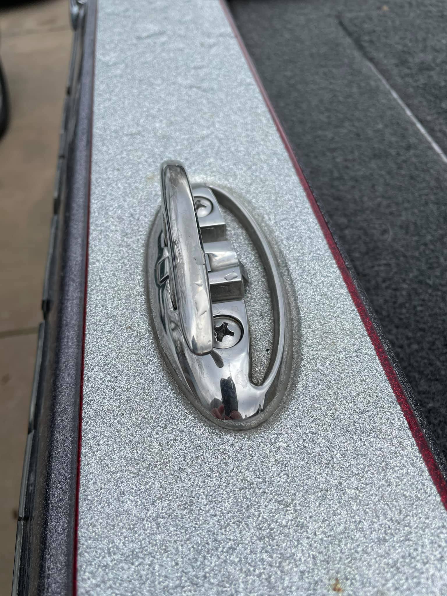 Where to find pop-up cleats for a Z520C and retractable rope cleats