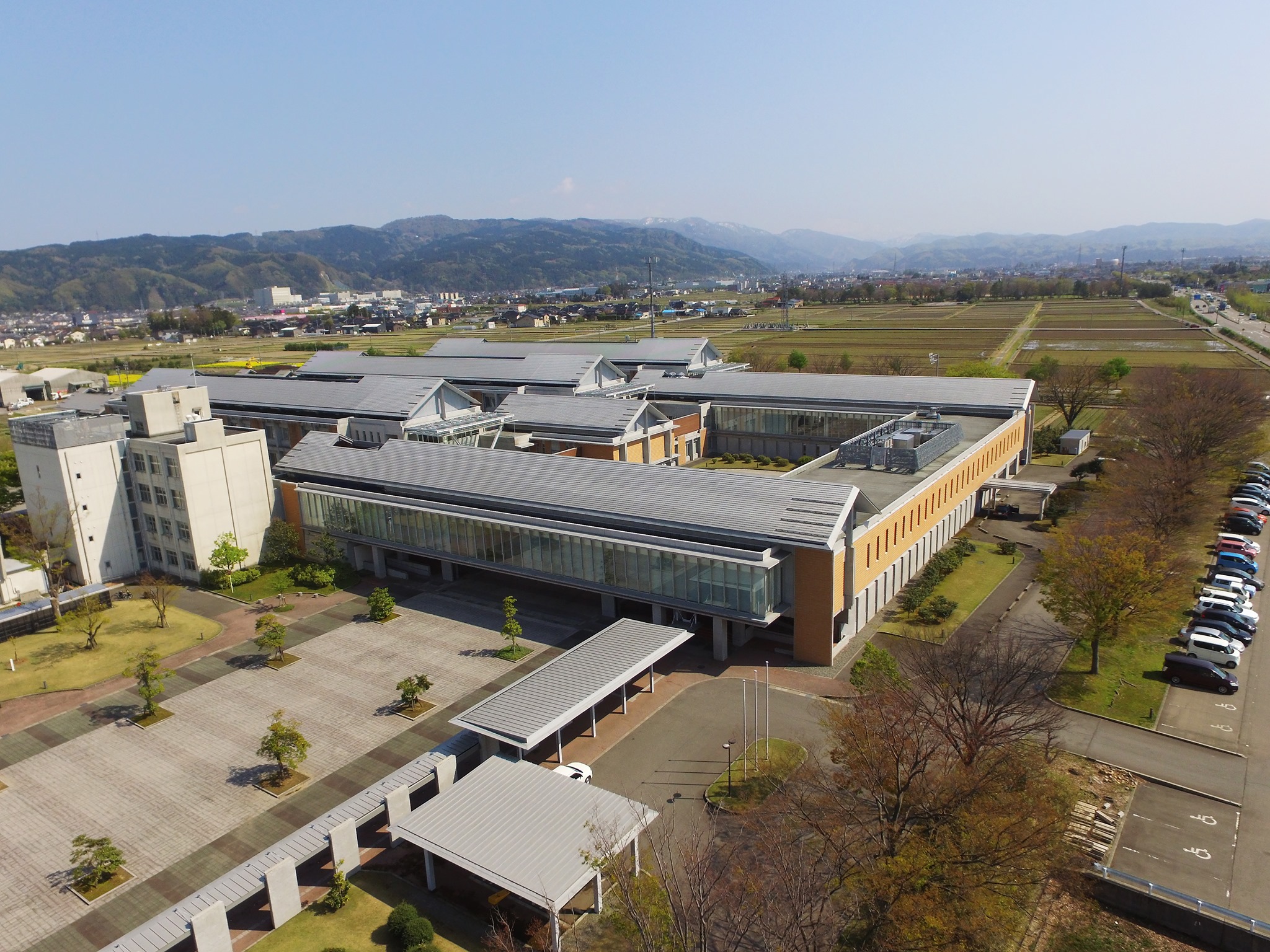石川 県立 大学