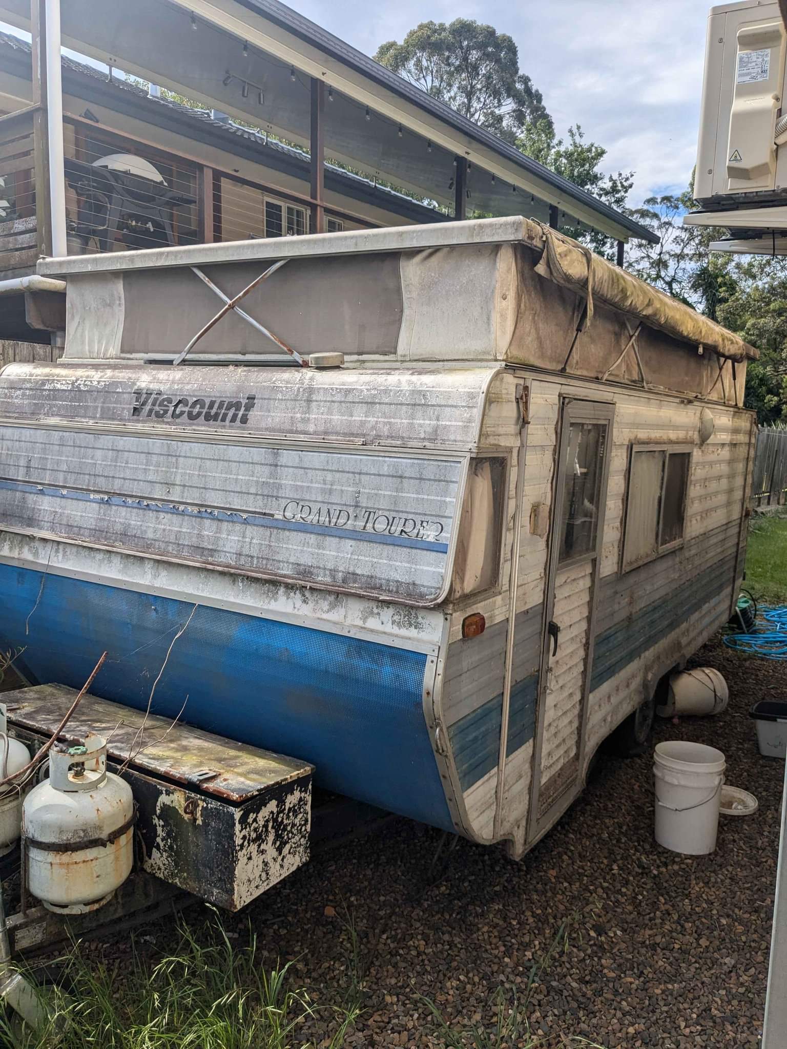 Viscount Pop Top 5 berth Caravan (needs some work) - RVs & Campers ...