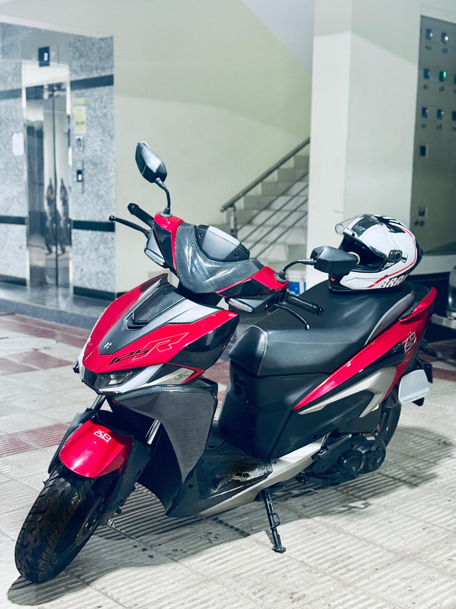 Hero Xoom scooter with new sticker modifications