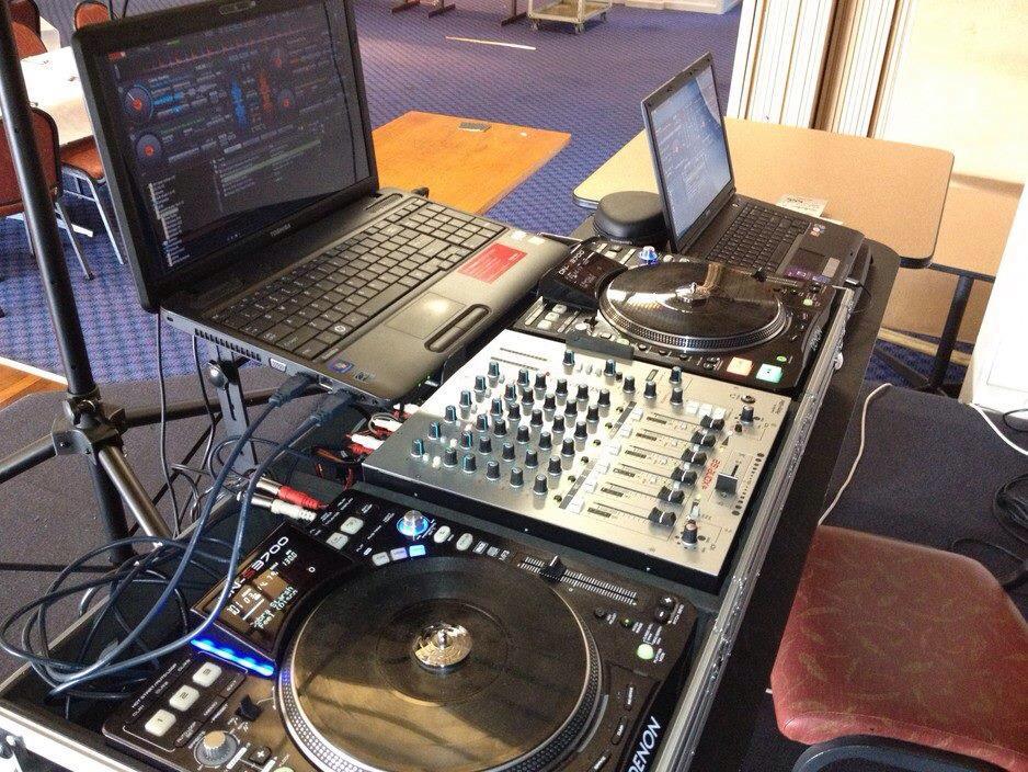 FLYing Music - LETTORE CD MP3 PIONEER CDJ 2000 NXS2 Prezzo Promo Coppia ...