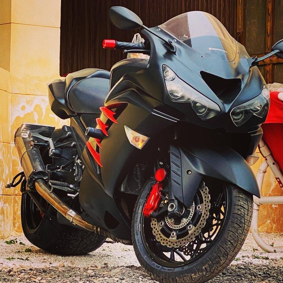 Ameen's Mean Looking Fat Tire ZX14r from Peshawar! 😍