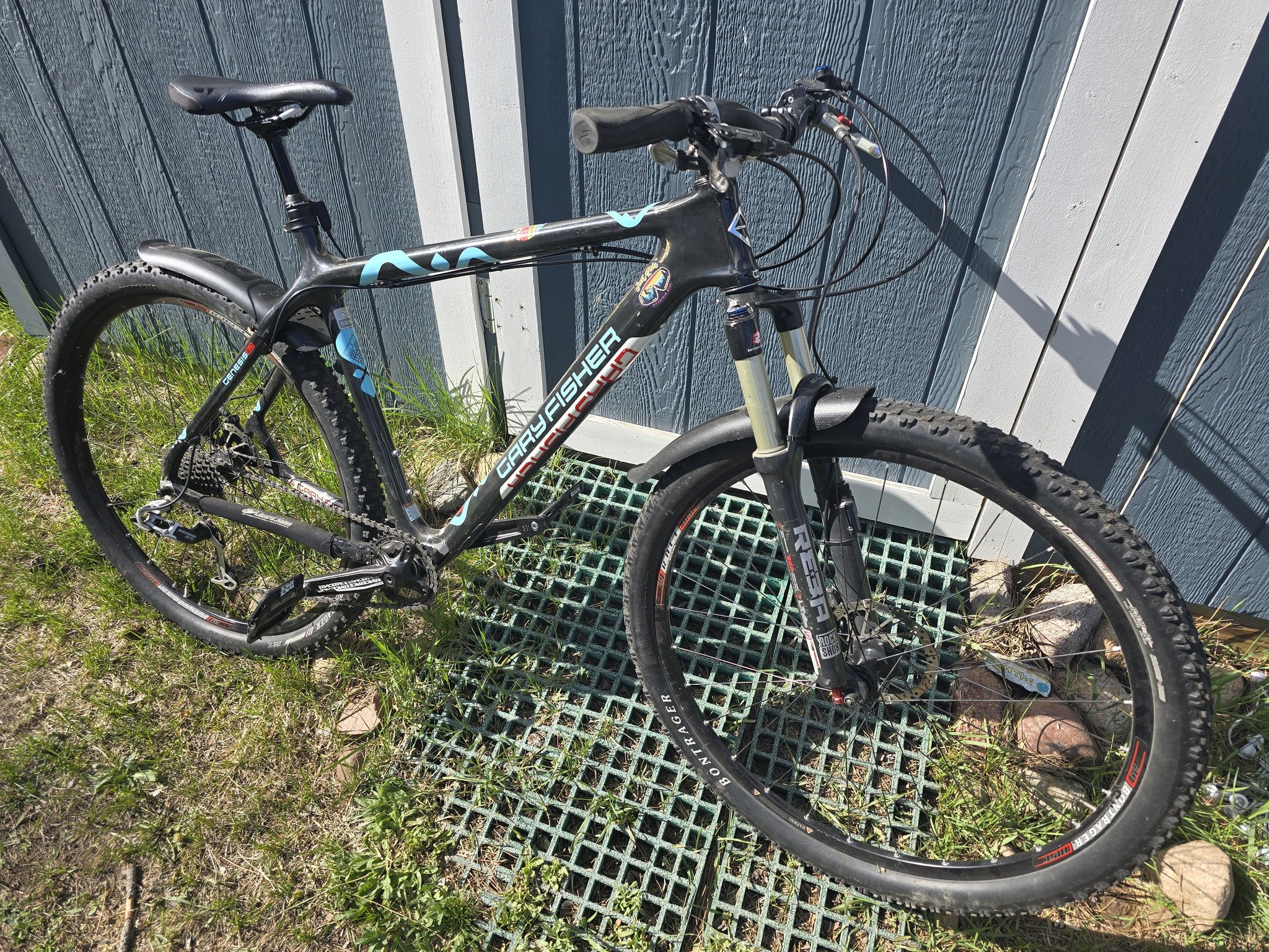 Hello! It's my favorite bike Gary Fisher Paragon from 2009