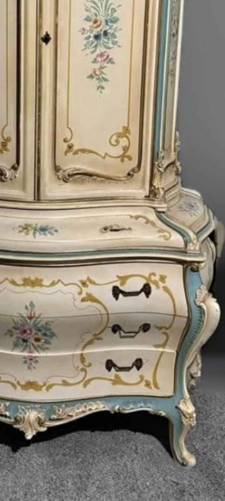 👑👑👑 ARMARIO Vintage 🥀 Estilo rococo francés, lacado Detalles florales ...