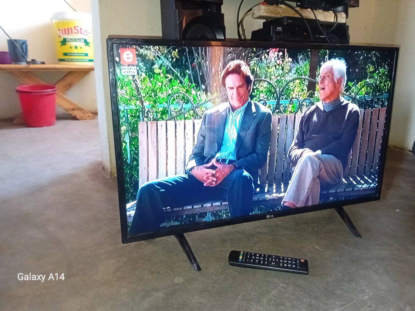 take it ka P600..LG 32 inches non smart call app 77778872