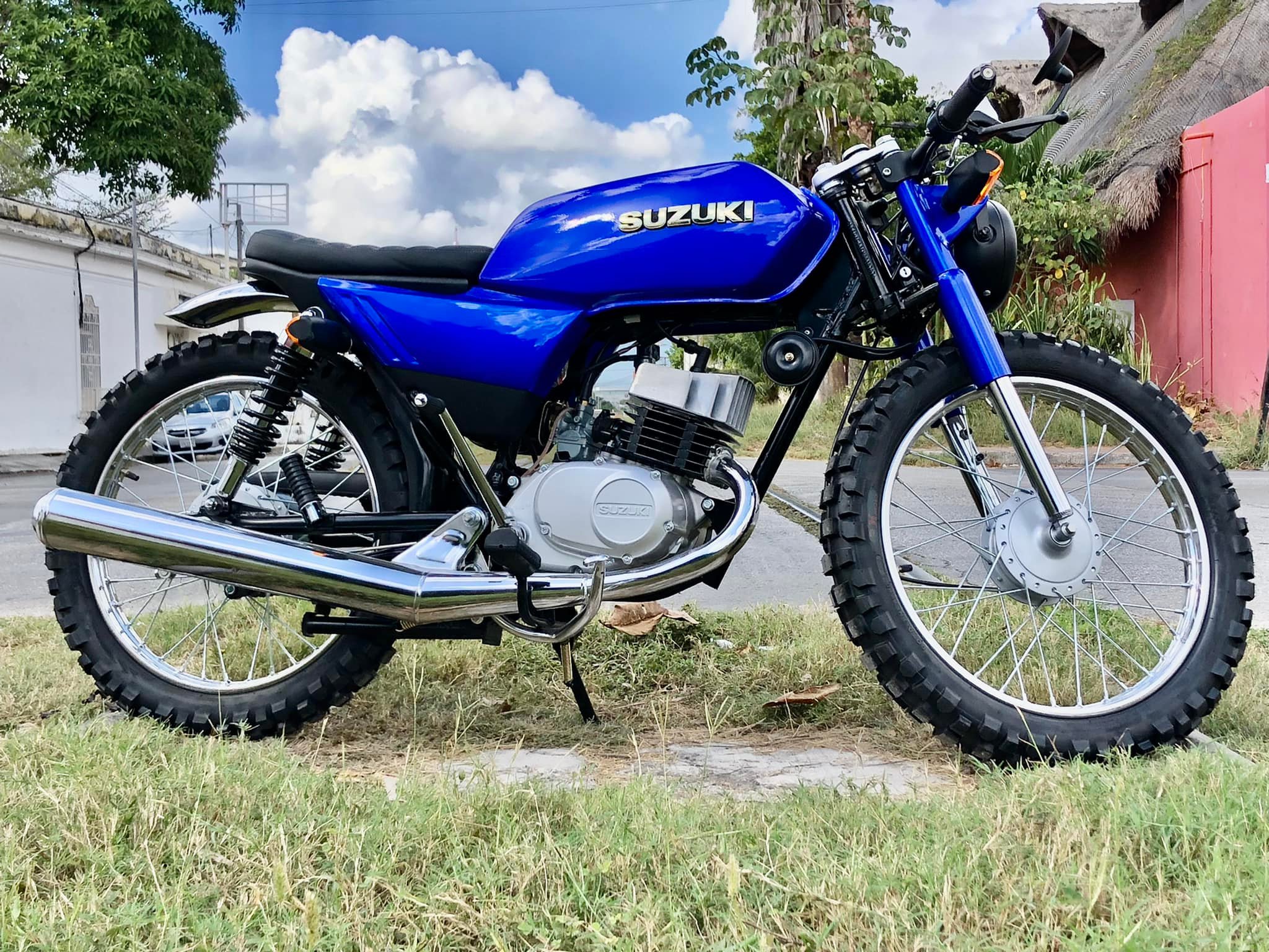 RiderStars custom Garage