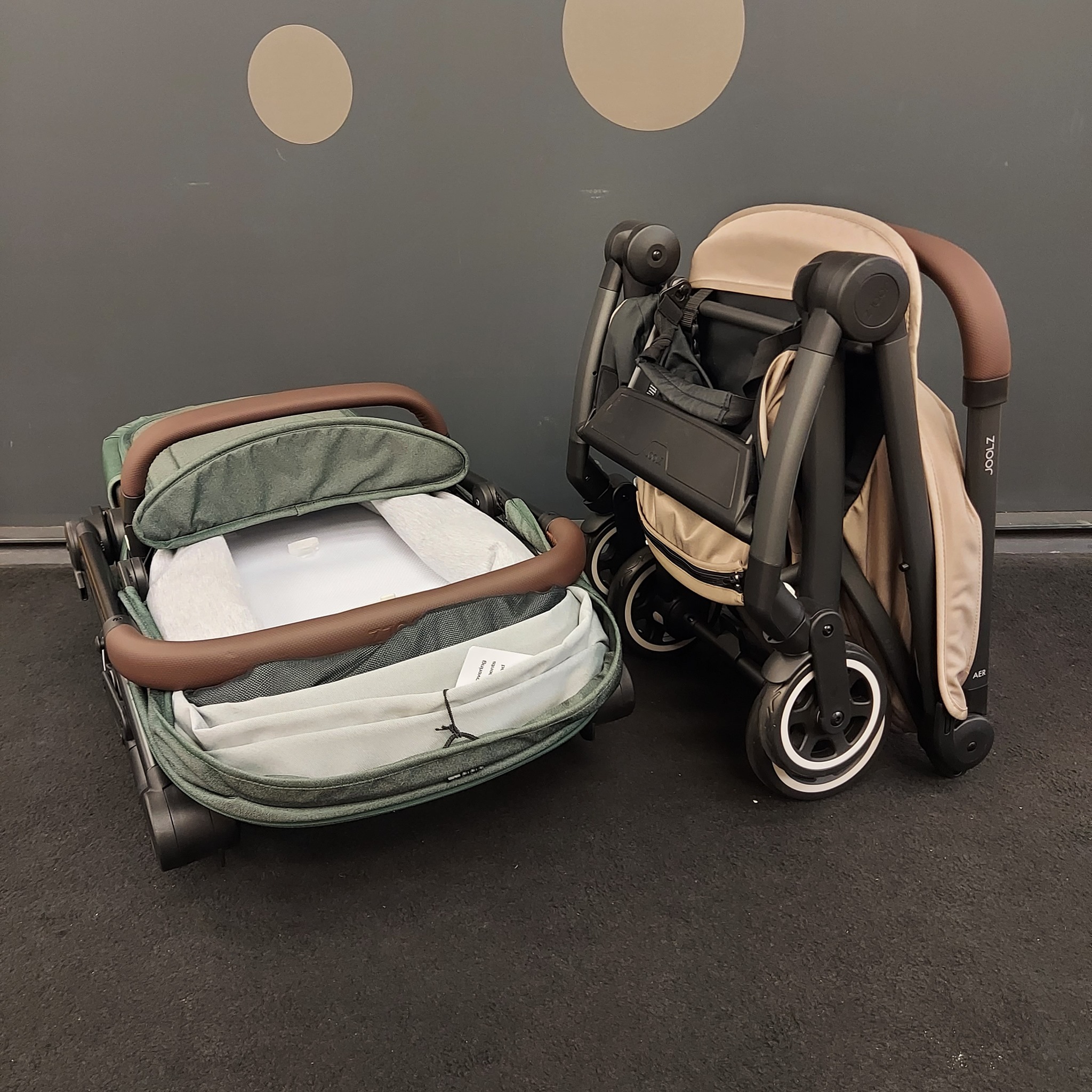 hochstuhl stokke Tripp Trapp schwarz (inklusive Stuhl und Babyset2) mit Babyset With the high chair Model:27TRS76MLF2 Hauck Batman Batmobile Ride November 2025