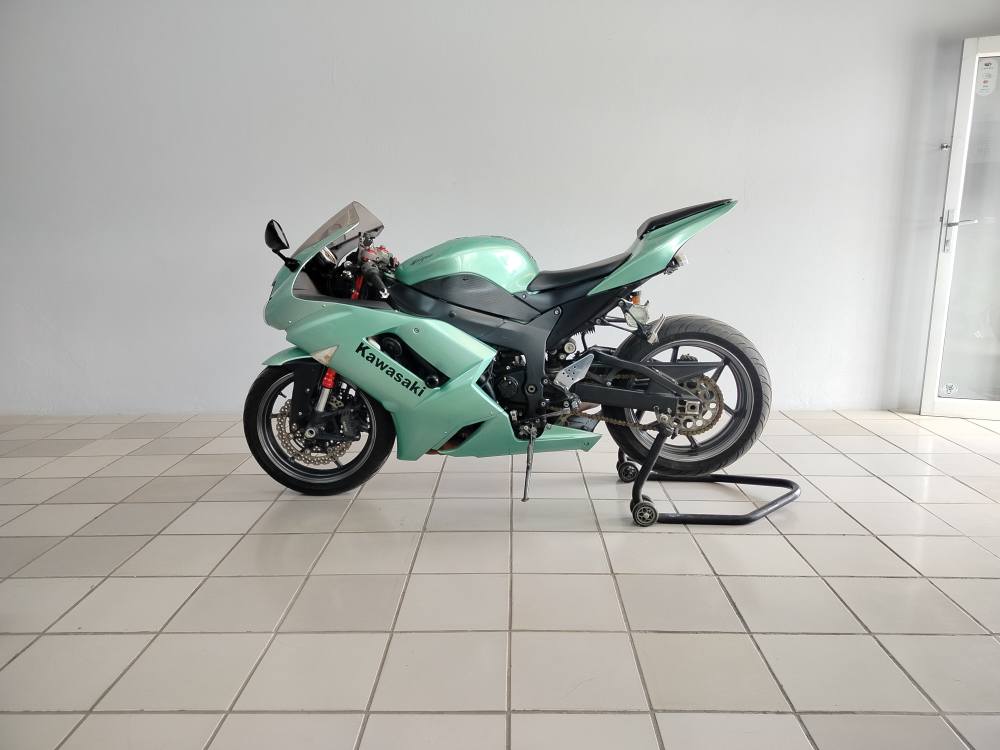 J What is the selling price of a 2006 Kawasaki ZX600-J motorcycle