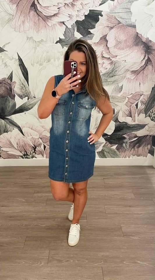 tunechi denim mini dress Ramy Brook Mercer Wash Size 29 Quarter Zip Made USA 👗💙 Ramy Brook Tunechi Denim Mini Dress in the Mercer Wash, Size 29. This elevated denim dress features blue wash. Size:4 - L Ramy brook Launchdate:2026-07-27 Kivary Gothic White Lace