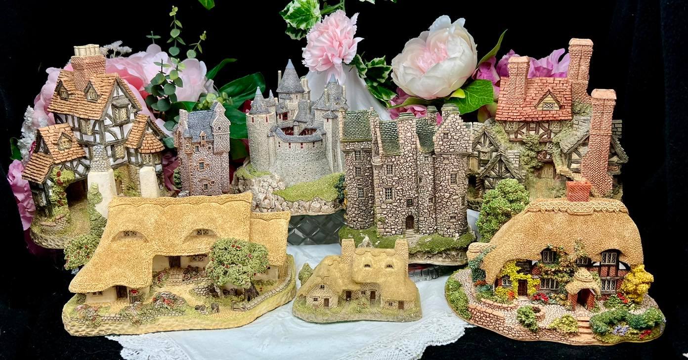 Thrift store finds of Lilliput Lane miniature cottages