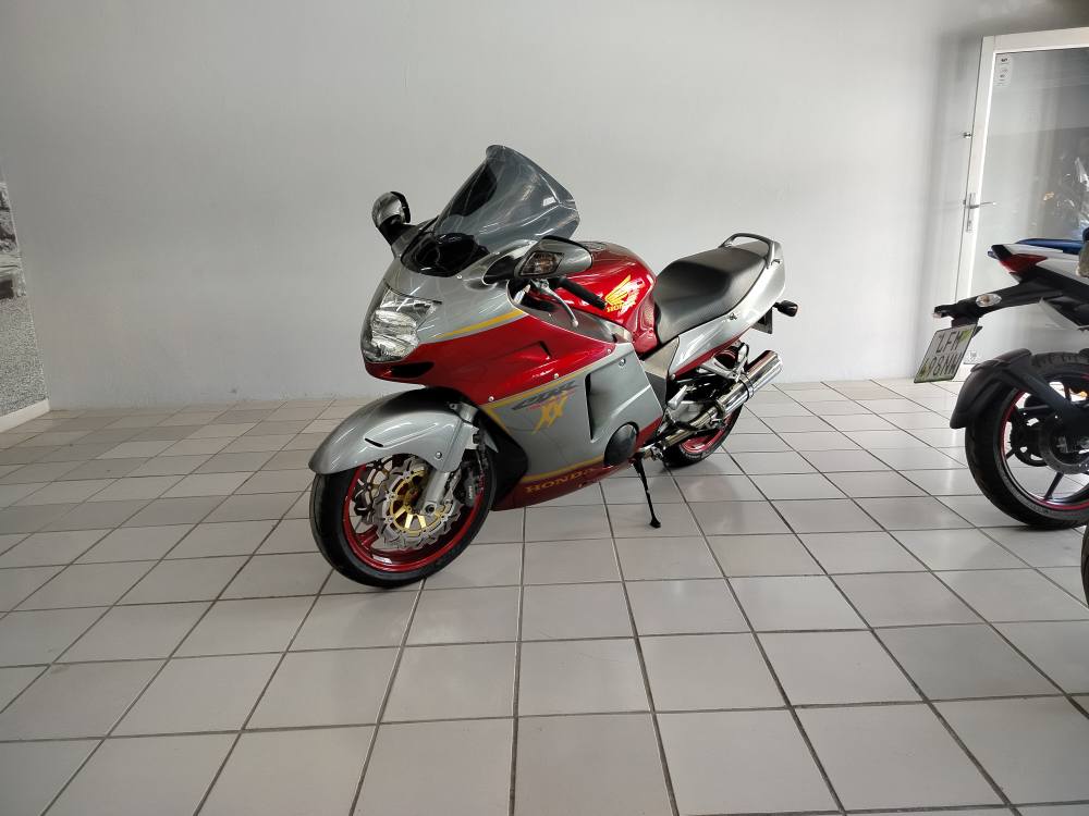 Honda CBR1100XX Blackbird | 8441 Miles | Great Condition | £4490