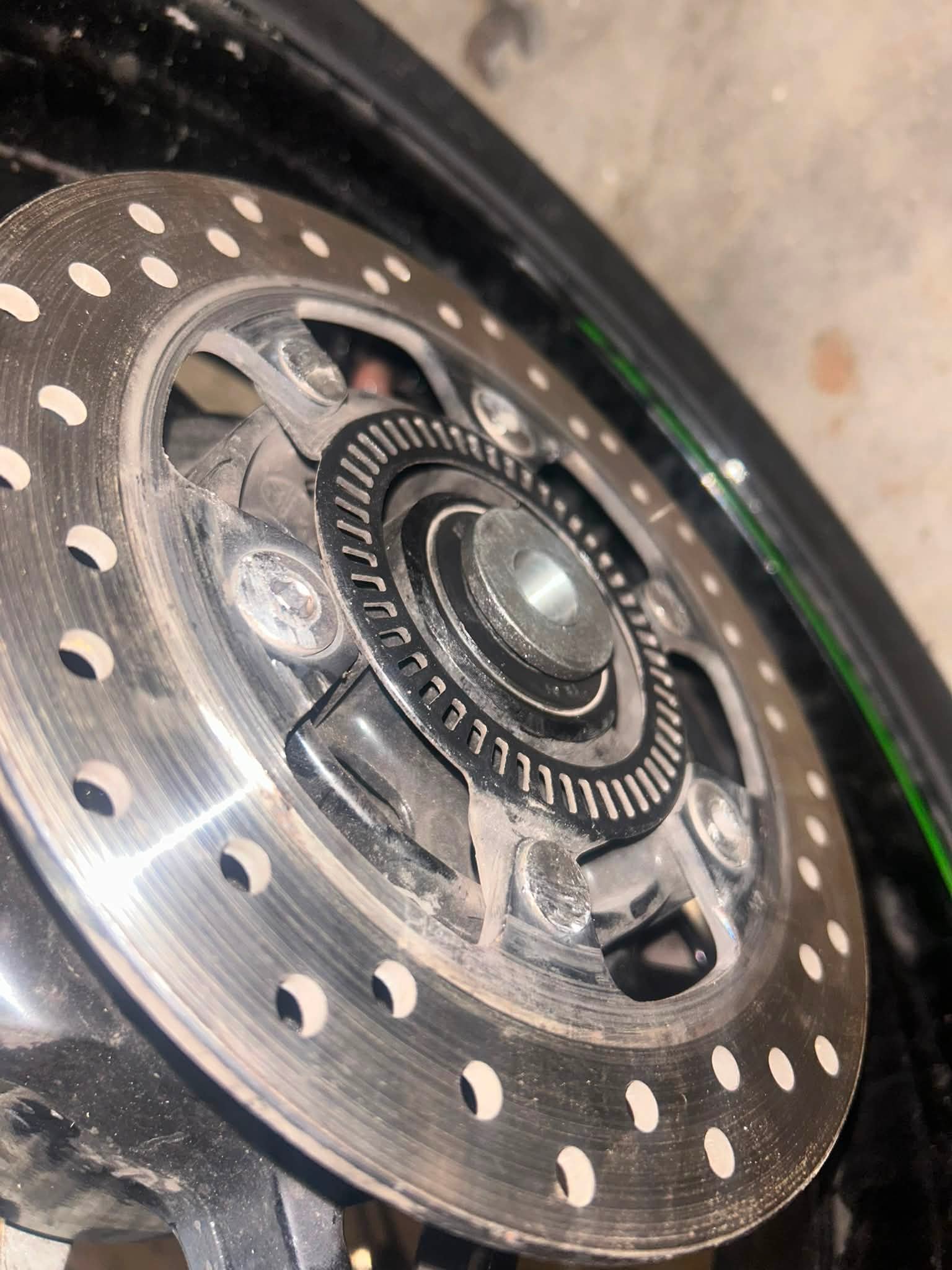 Kawasaki Ninja 400/500 rear hub center spacer fit issue