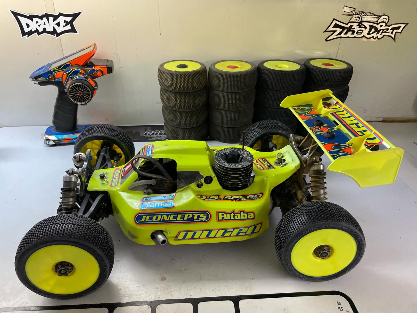 Mugen Seiki MBX8R ready for dirt nitro challenge