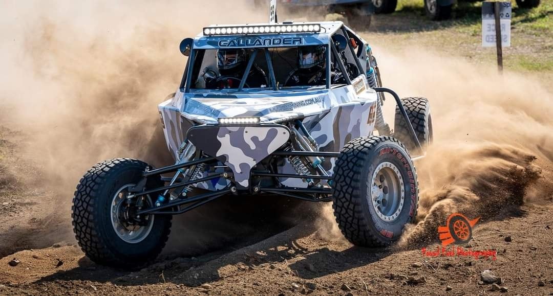 Full wire and tune on Drew's awesome Razorback Racing Frames buggy ...