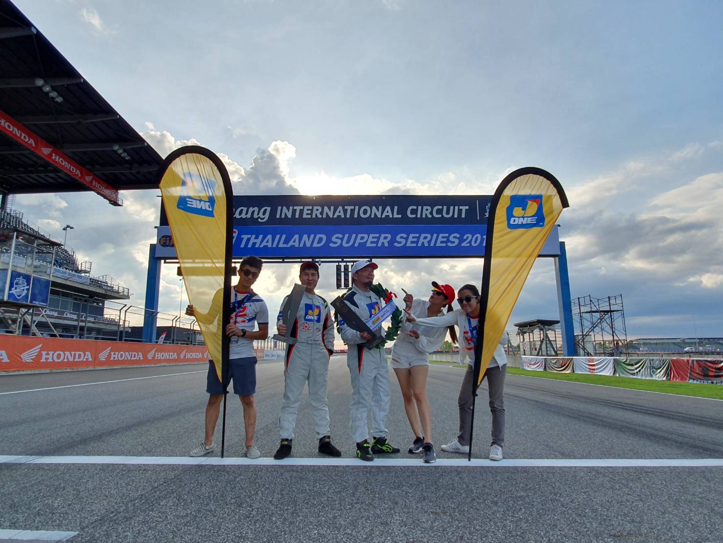 ในรายการ Tss Event แรก สนาม 1-2... - Team Donut Racing