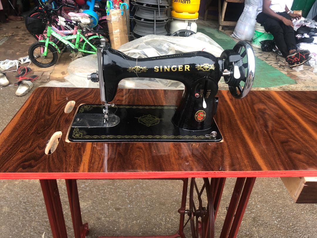 Machine Singer' Shop | Abidjan Abidjan