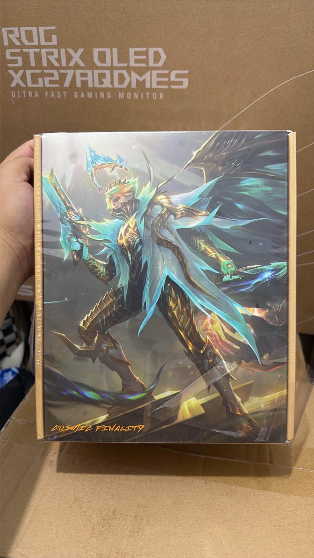 On hand Misb/pm lang ROG STRIX OLED XG27AGDMES ULTRA FAST GAMING