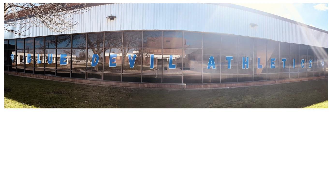 Macomb athletic director Steve... - Muddy River Sports | Facebook