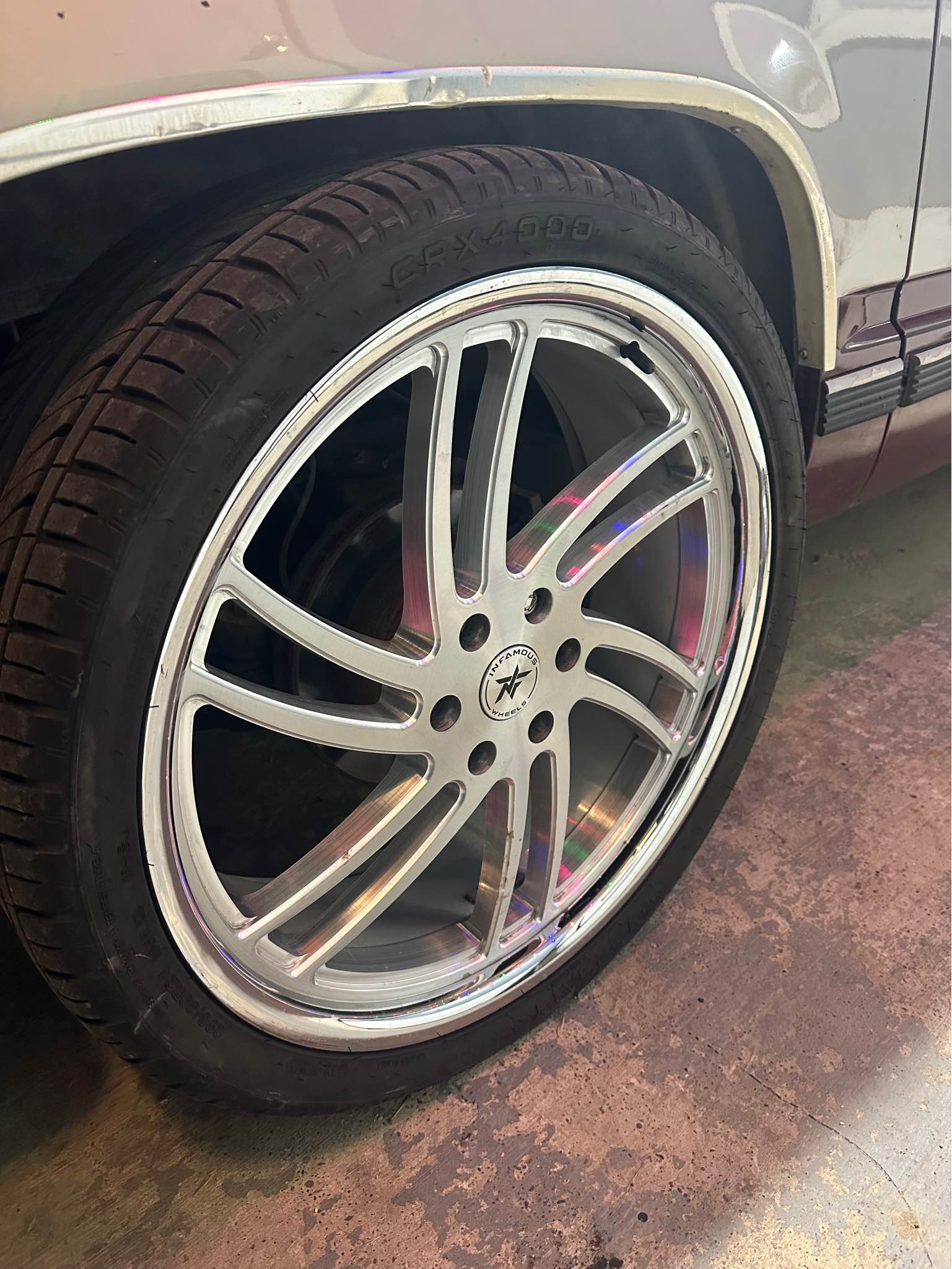 Vendo oh Cambio infamous 24x9 y 24x11 - Car Wheels, Tires & Parts ...