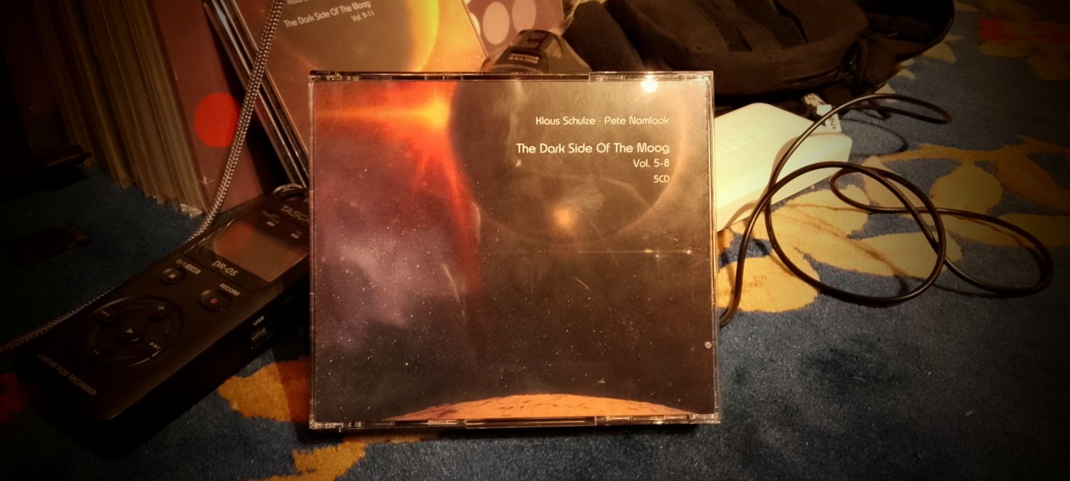 The Dark Side Of The Moog Vol 05 - 08 ine toss pSIY Hlous Schulze 