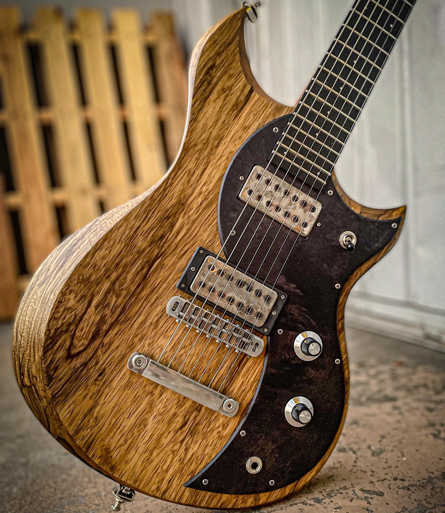 Dunable Guitars - Custom 7 string Cyclops with ebony...