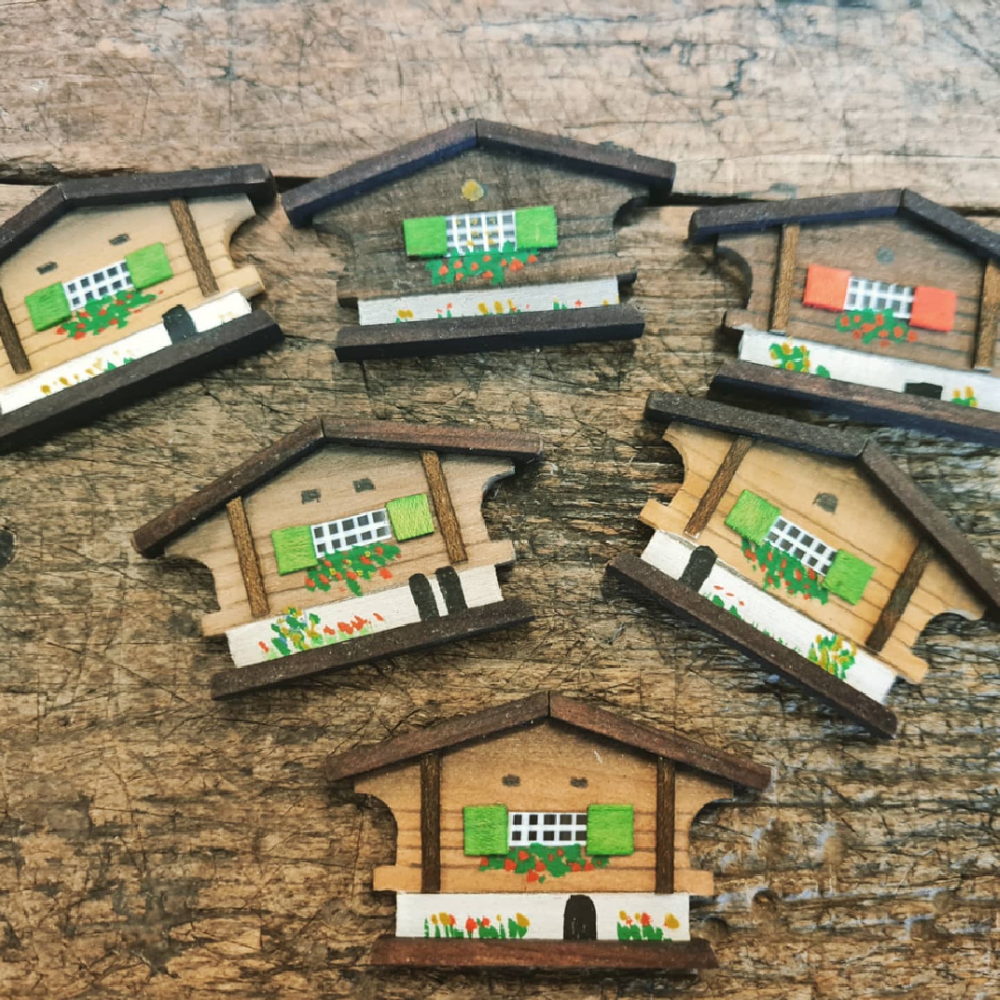 Witzig...NEU bei Hugglers aus der... - huggler woodcarvings | Facebook
