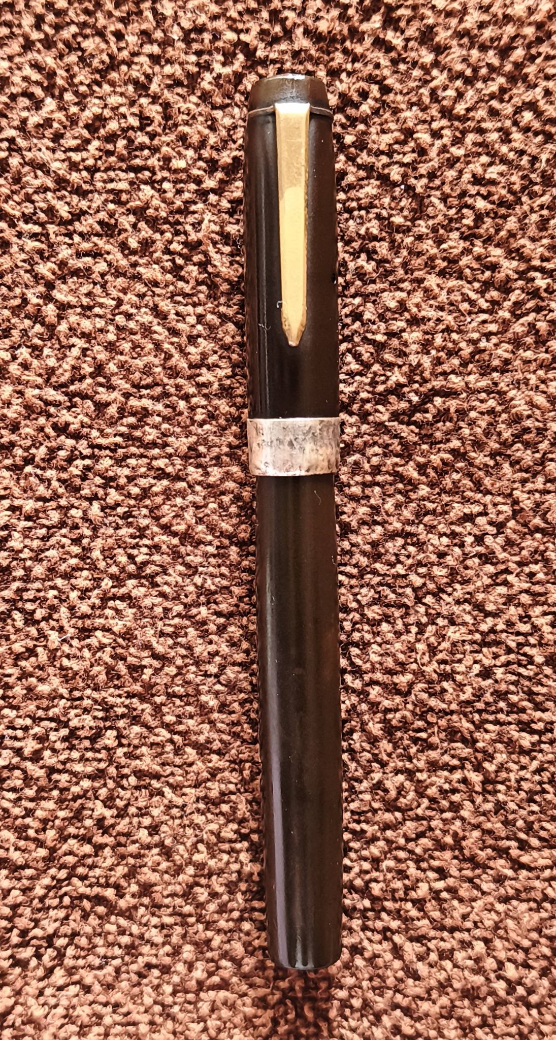 Platinum fountain pen in hammered sterling silver from Itoya Ginza