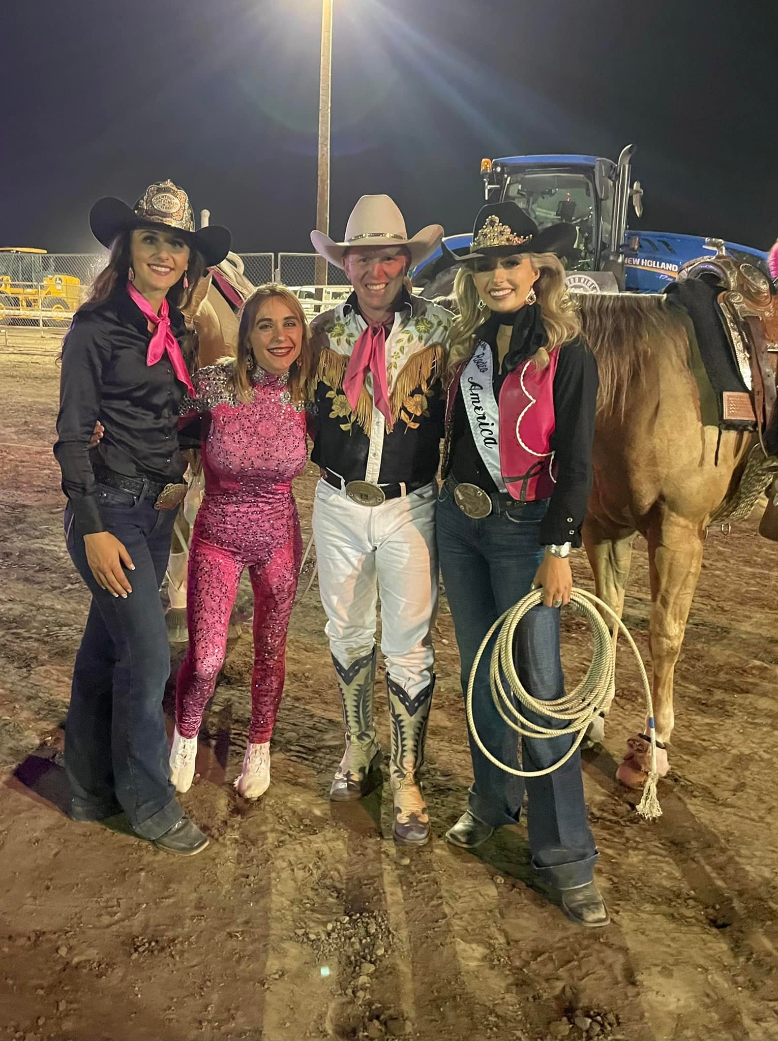 Kennewick Horse Heaven Round Up, you... - Miss Rodeo America