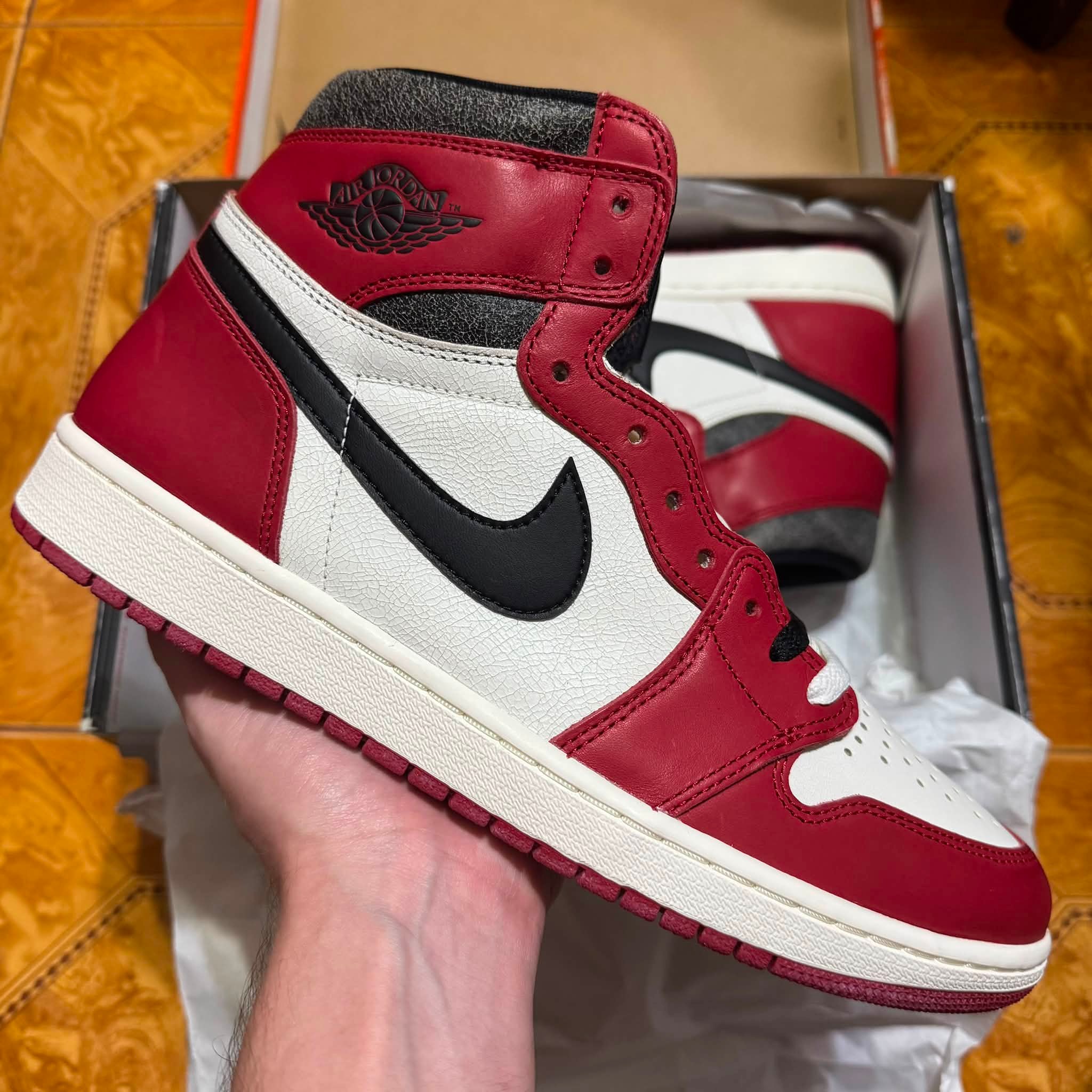 Air Jordan 1 MID 