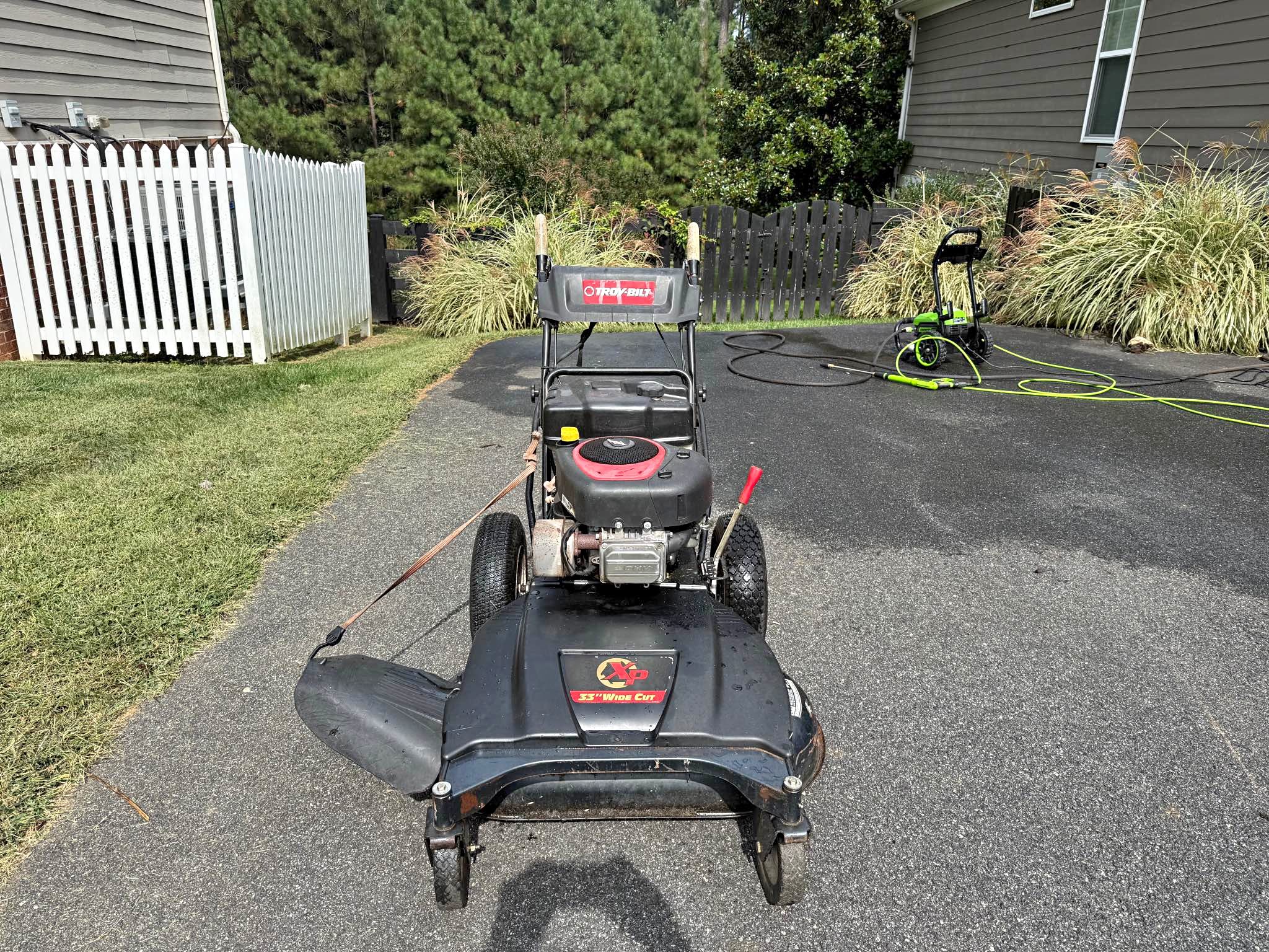 Troy Bilt 33 Walk Behind Mowernull