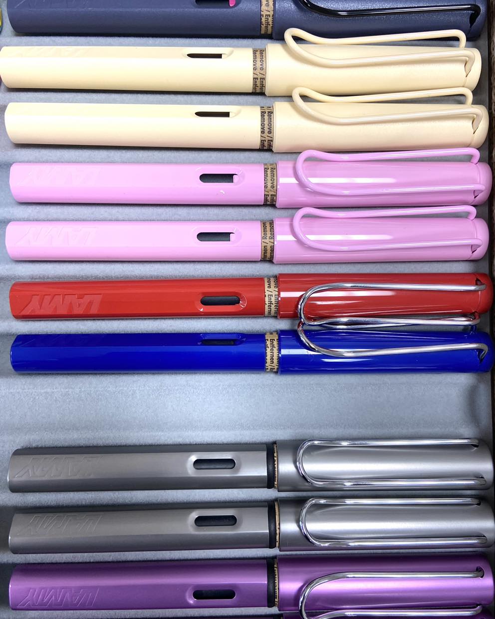 The LAMY x Kuromi Fountain Pen Set is finally restocked. Bringing