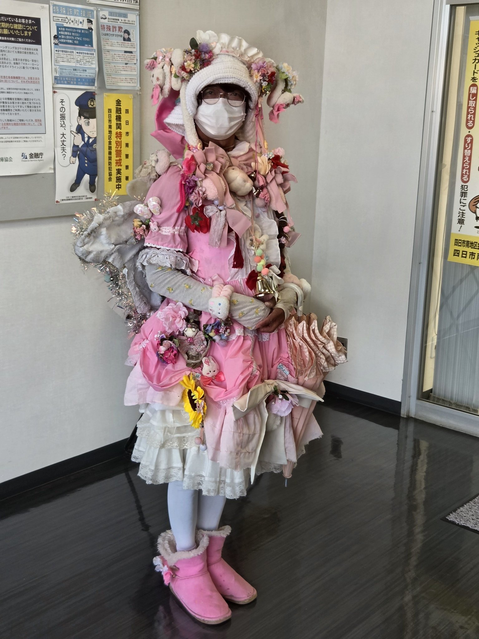 期間限定半額14000円→7000円 黒水晶モリオン90ミリ　椿大神社トキワ交易 椿大神社の近くにある水晶などを販売するお店です。 こちらのオーナー