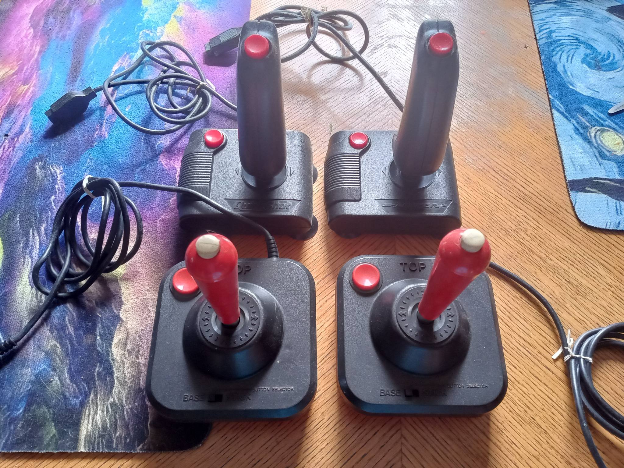 Untested !! Retro PC gaming controller bundle featuring a