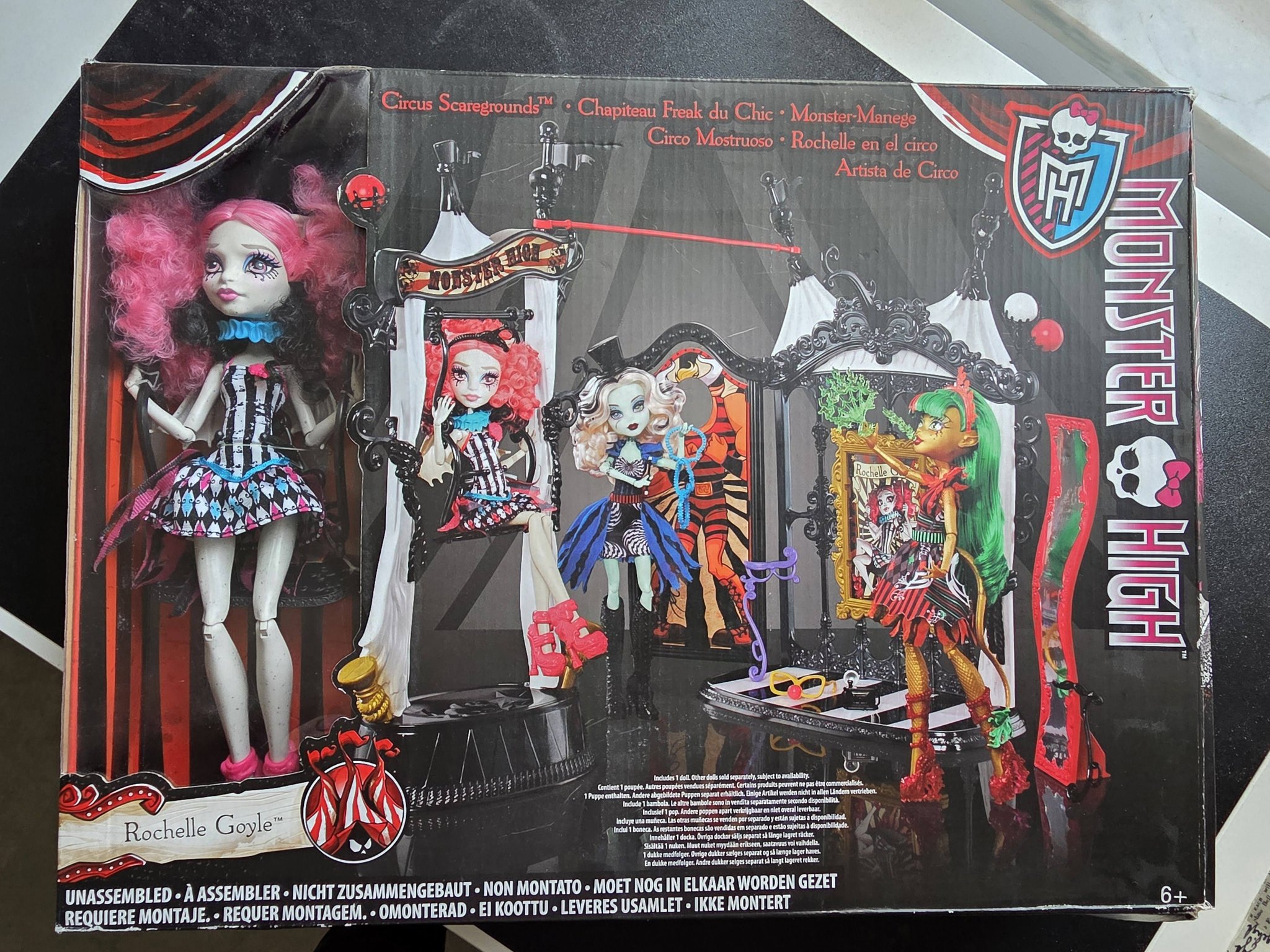 Freak du chic circus scareground playset