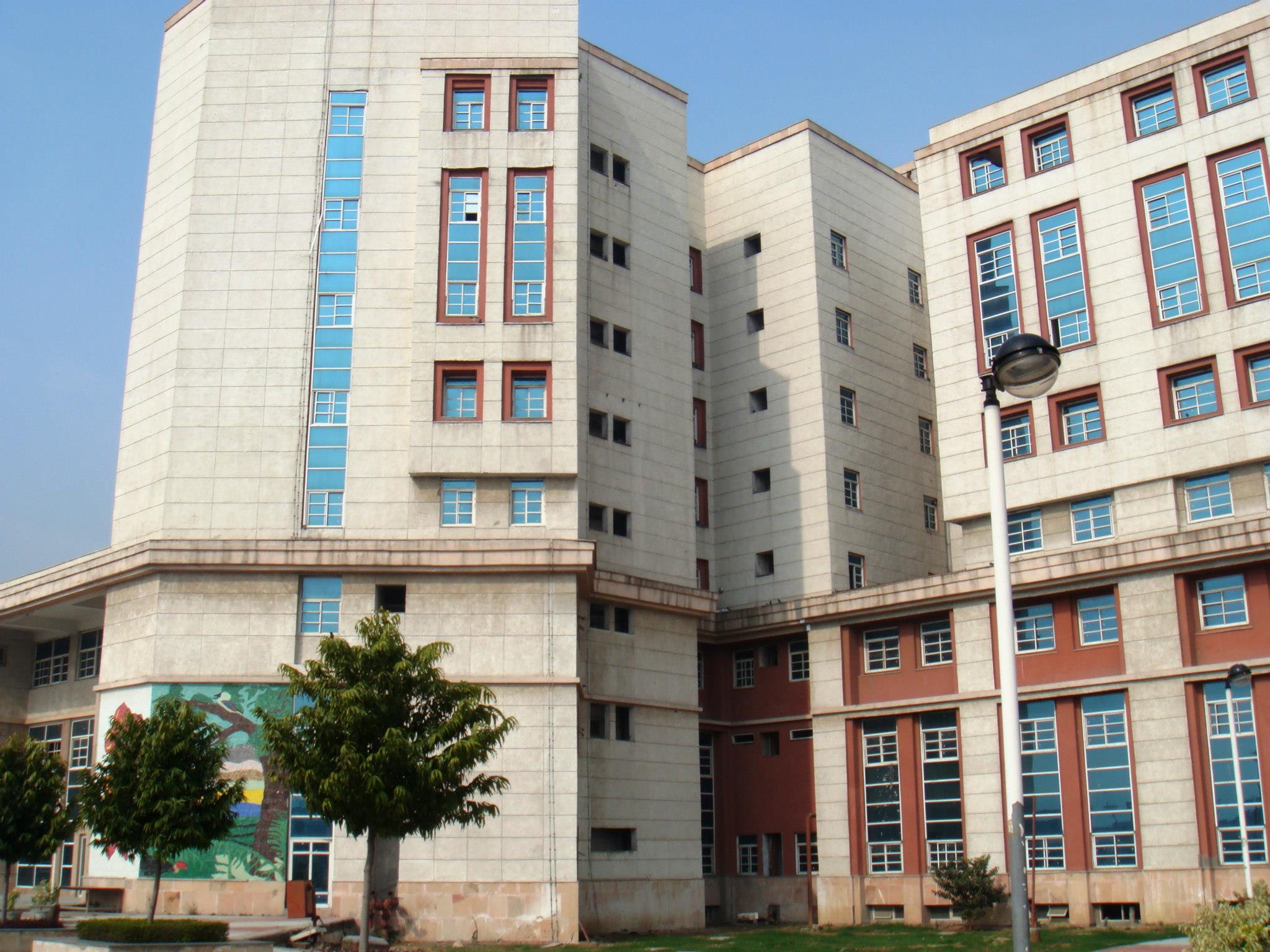 Rajiv Gandhi Super Speciality Hospital | Delhi
