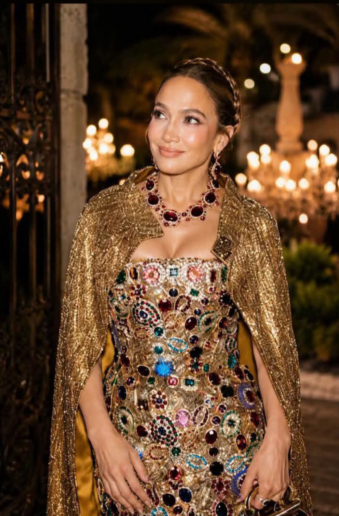 alina lopez gold dress 🌟 – Grace, Grit, and Rising Stardom 🌟 Confident, expressive, and refreshingly grounded—Alina Lopez has won hearts around the world with her unique mix of talent, warmth, and determination. 👑 Occasion:DAY OCCASION