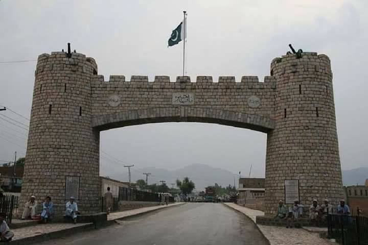 Pakistan - *نوشہرہ:- نوشہرہ پولیس کا سرکاری اداروں کے خلاف اشتعال انگیز ...