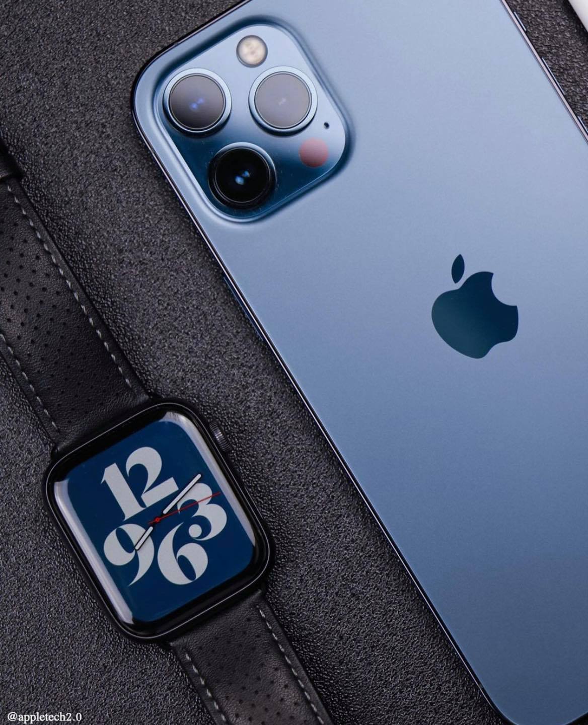 iPhone Thailand - อยากได้ของขวัญแบบนี้จุง ☺️ ️ 🎁📱⌚️