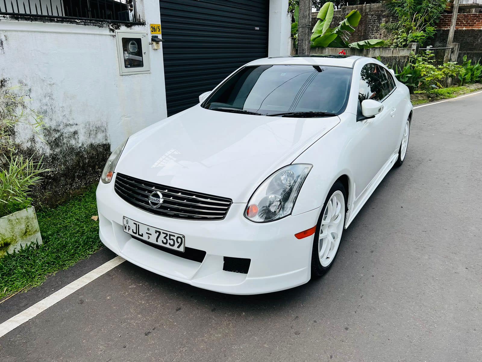 Nissan skyline v35 3500 cc v6 powered Rocket bunny body kit