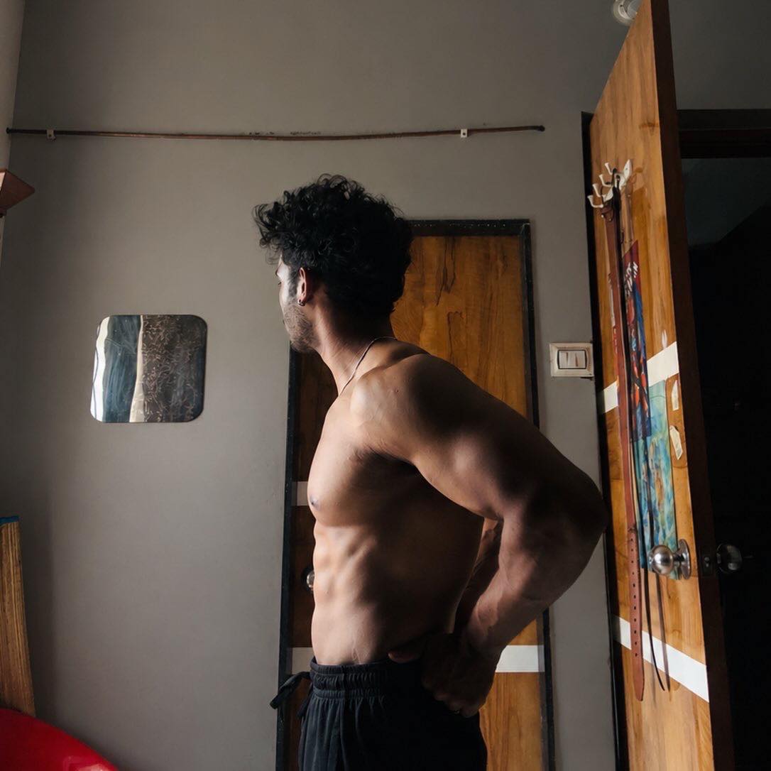 seeing red, but the physique stays green flags. 🥀💪 | Adithyan Kulapurath
