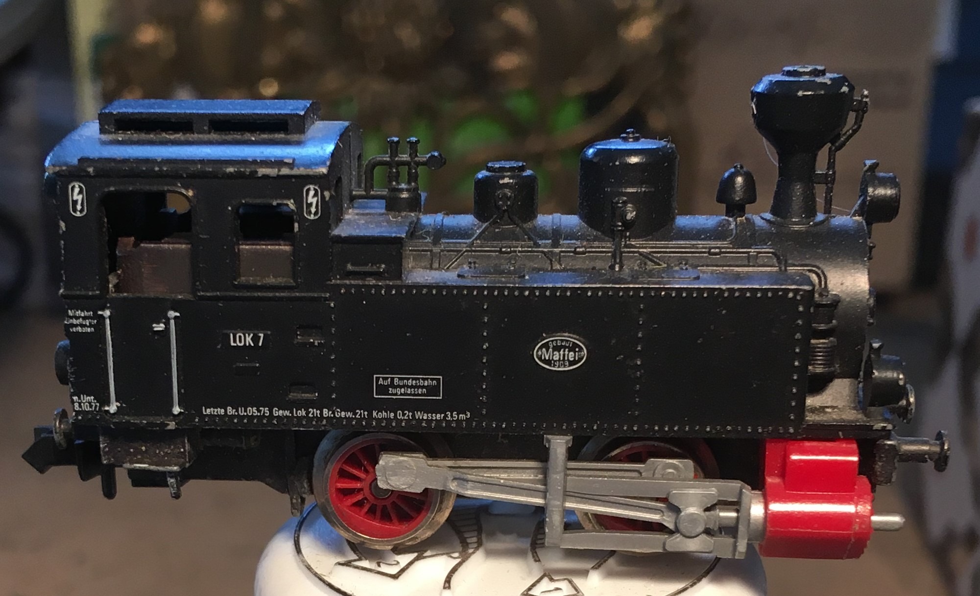 I've just uncovered a Fleischmann 7000 0-4-0 Piccolo chassis but I